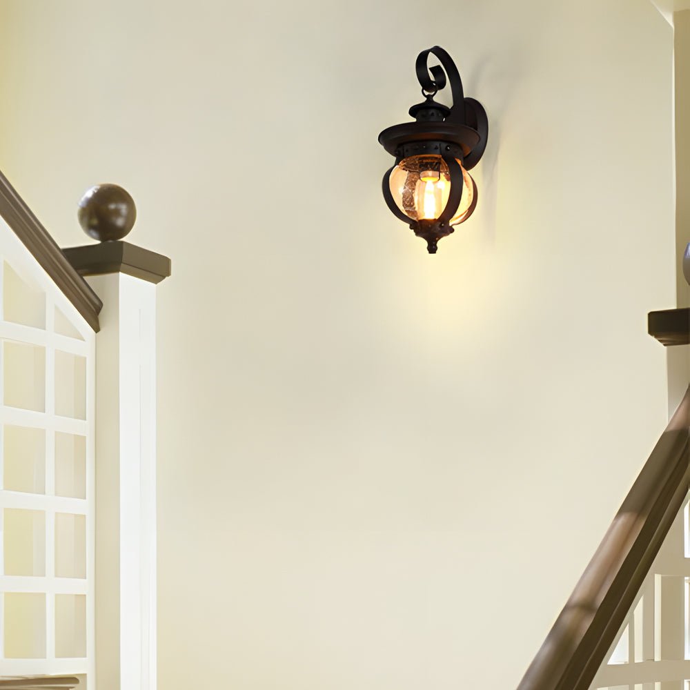 Lanterne 1L LED murale extérieure globe verre bullé bras courbé