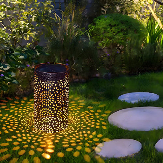 Lanterne solaire extérieure en métal découpé H 7,3 pouces