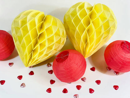 Lanterne cœur alvéolé 14 pouces jaune citron