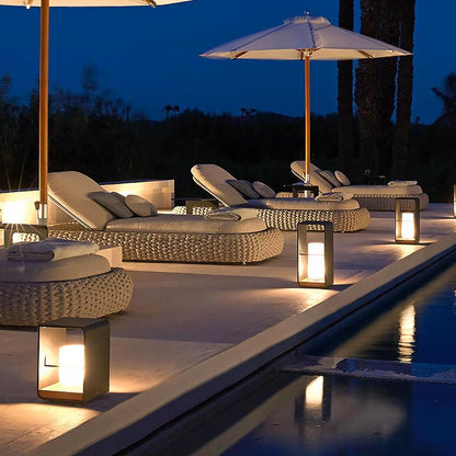 Lanterne extérieure noire à cadre rectangulaire étanche