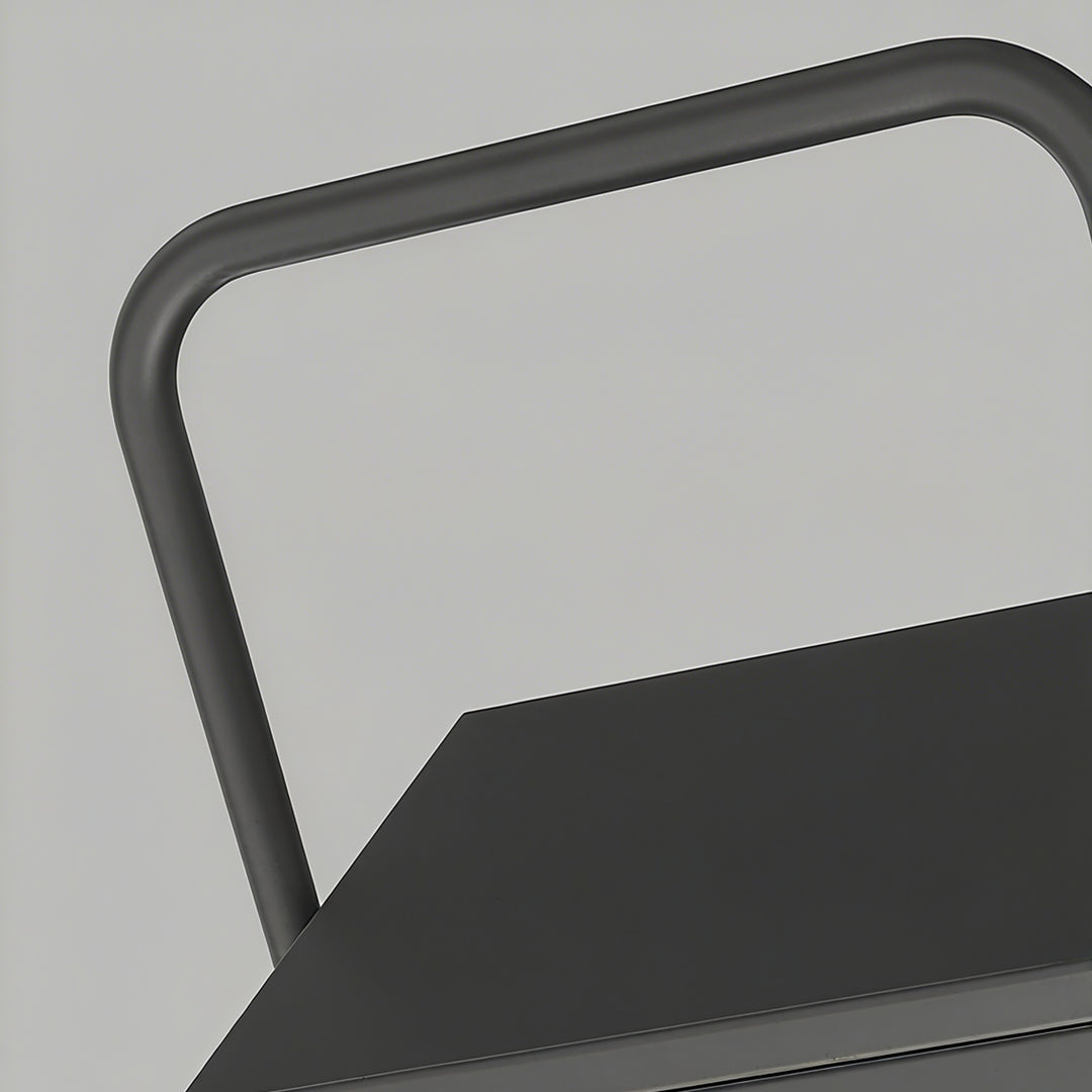 Lanterne de camping noire étanche, chic et lumineuse