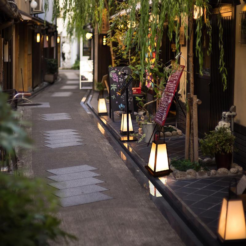 Lanterne extérieure rétro noire étanche LED pour jardin
