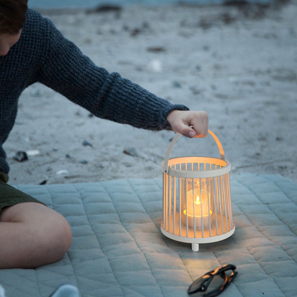 Lanterne de jardin étanche rechargeable portable à cage prise US