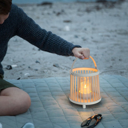 Lanterne de jardin étanche rechargeable portable à cage prise US