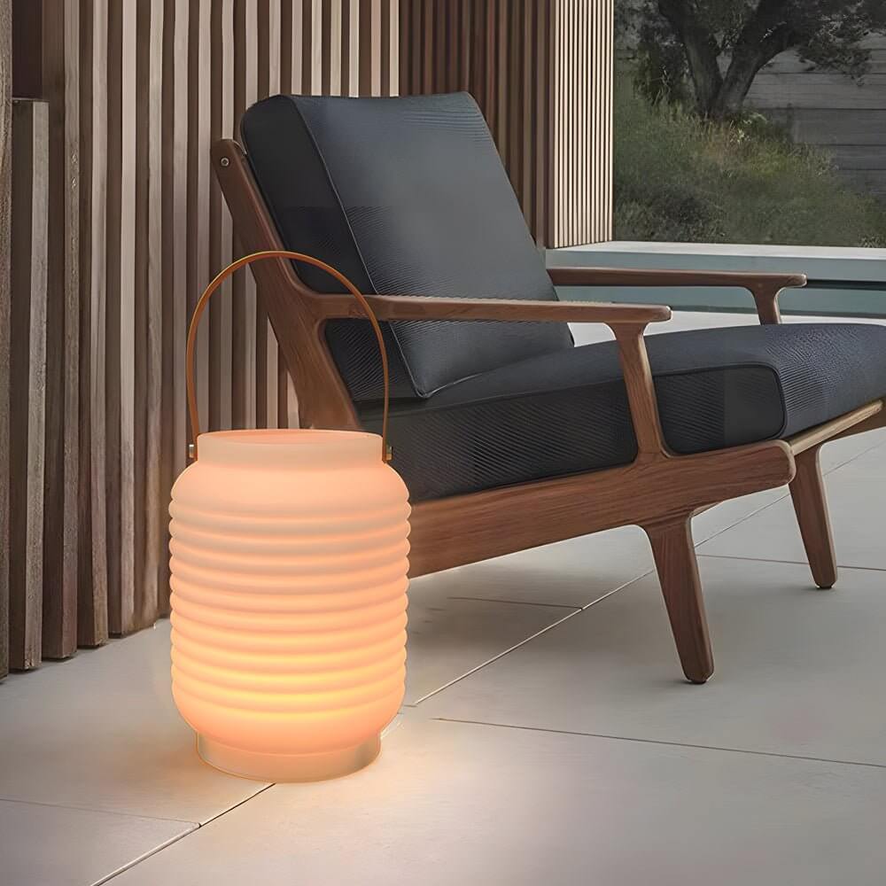 Lanterne extérieure portable LED RGB avec enceinte USB et solaire